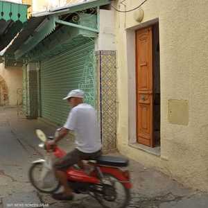 القروي.. من منزل متواضع إلى ركب رجال الأعمال والسياسة بتونس