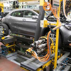 غرامة قدرها 870 مليون يورو على شركة دايملر الألمانية