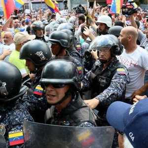 التحقيقات لم تشير إلى تعذي الضابط الفنزويلي أثناء احتجازه