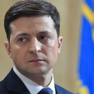 يواجه الرئيس الأوكراني عاصفة انتقاد حادة بعد مكالمة ترامب