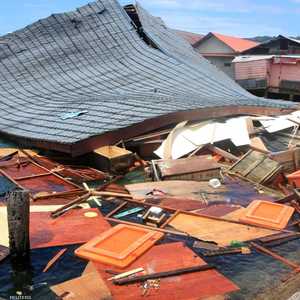 ألحق الزالزال أضرارا في بعض الأبنية.