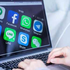 شركة فيسبوك تملك تطبيق واتساب