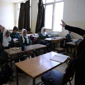 يتجاوز عدد معلمي ومعلمات المدارس الحكومية 100 ألف