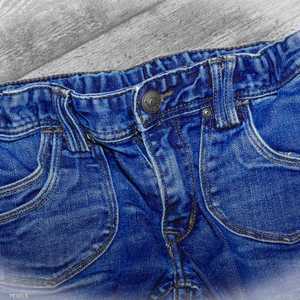 بنطال الجينز يجب أن يغسل بطريقة معينة