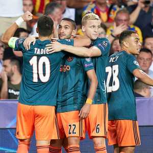 ينافس زياش مقصية لويس سواريز