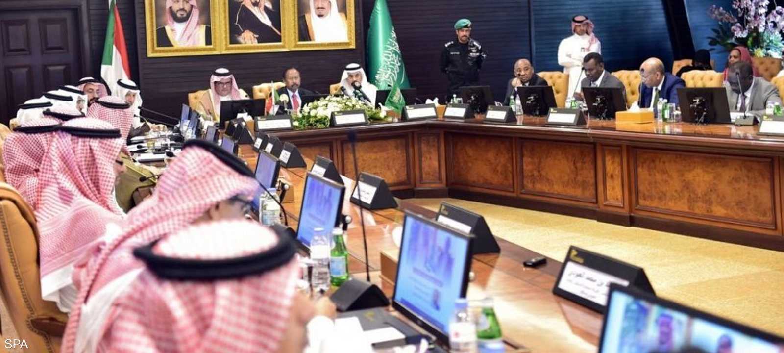 أكد رئيس الحكومة السودانية أن المستثمرين السعوديين سفراء