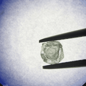 الماسة الروسية العجيبة أثارت اندهاش محبي هذا الحجر النفيس