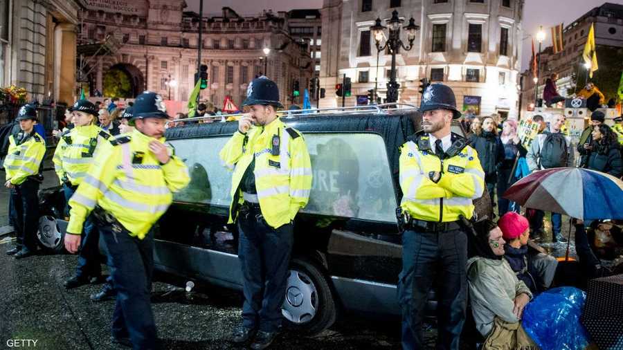 قالت شرطة لندن إنها اعتقلت 319 شخصا، في حين انتقد رئيس الوزراء البريطاني النشطاء ووصفهم بـ"أفظاظ غير متعاونين"