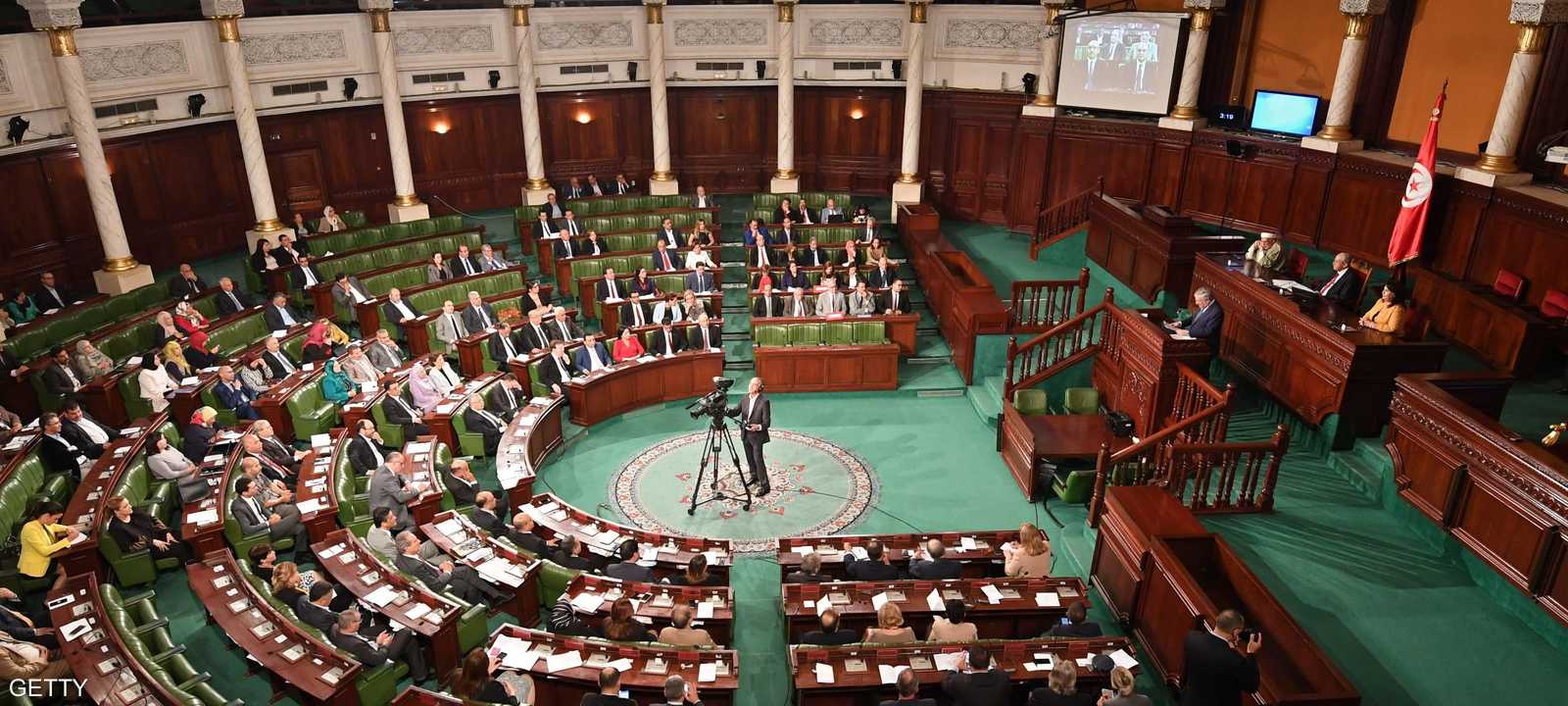 الانتخابات التشريعية بعثرت أوراق البرلمان.