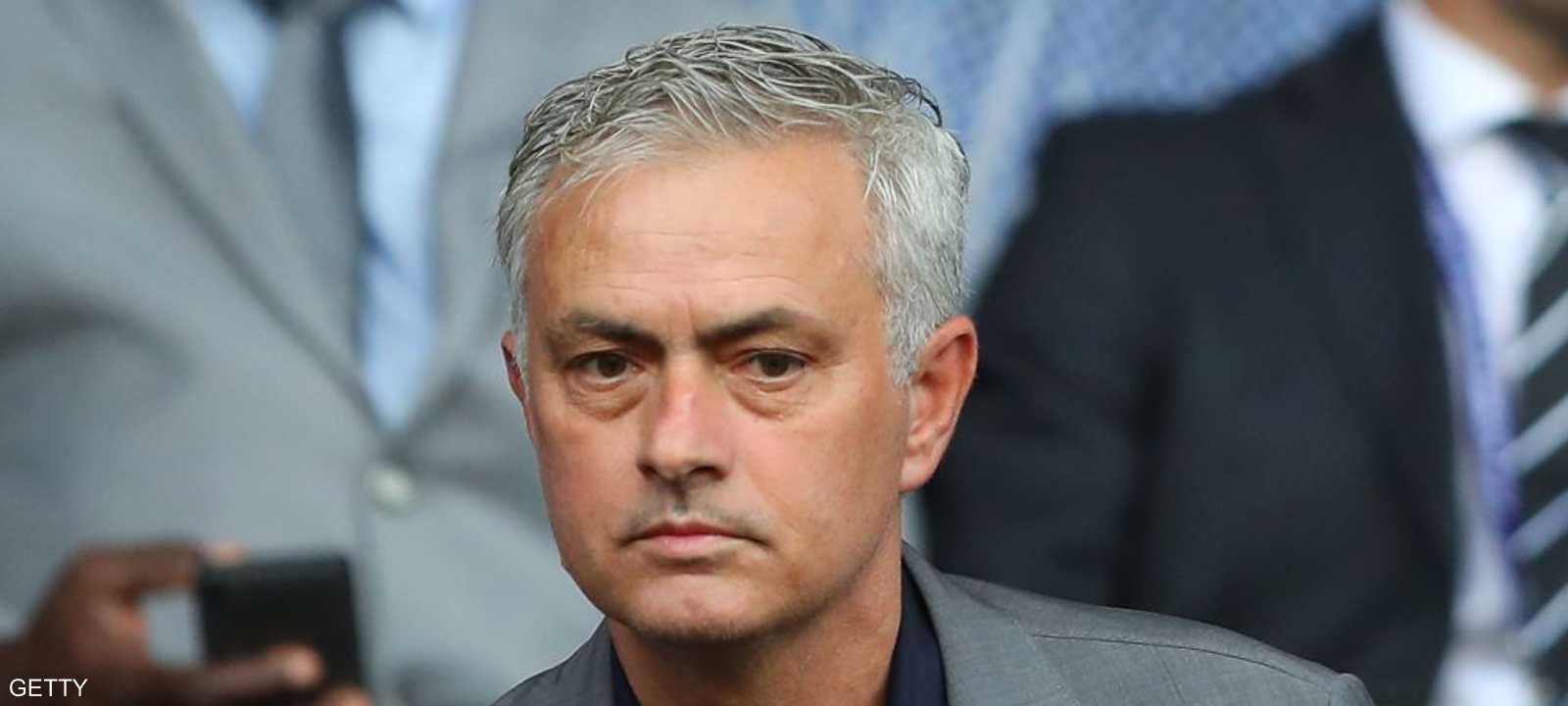 مورينيو يترقب منصب تدريب توتنهام.