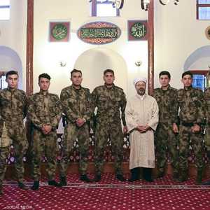 بدأت قوات تركيا عملية عسكرية تستهدف المناطق الكردية