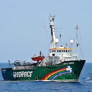 غرقت سفينة صيد كورية بعد تصادمها مع سفينة دورية يابانية