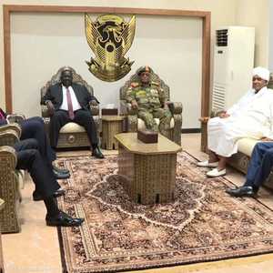 وفد الحكومة السودانية يصل جوبا لبحث عملية السلام