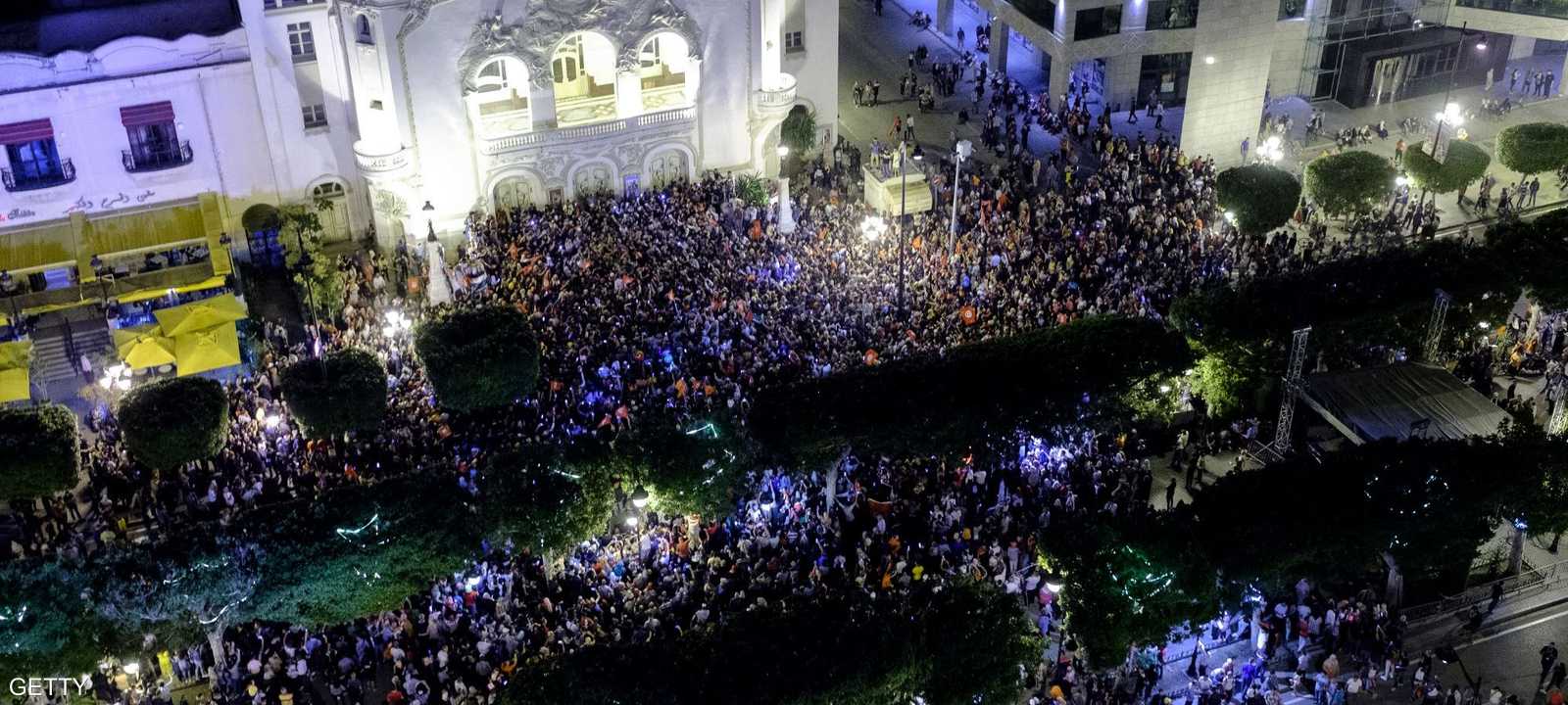 فرحة لمناصري قيس سعيد بالفوز بالانتخابات الرئاسية