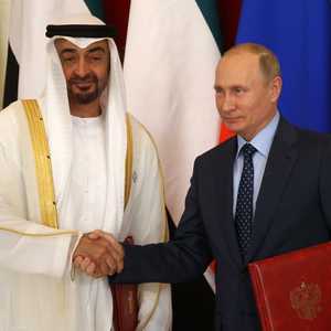 الإمارات وروسيا توقعان اتفاقيات جديدة