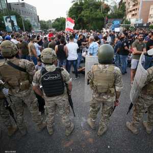 طلبت مصر من مواطنيها بضرورة الابتعاد عن مناطق التجمعات.