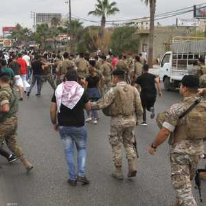 الجيش اللبناني استخدم القوة لفتح الطرقات المغلقة منذ أيام.