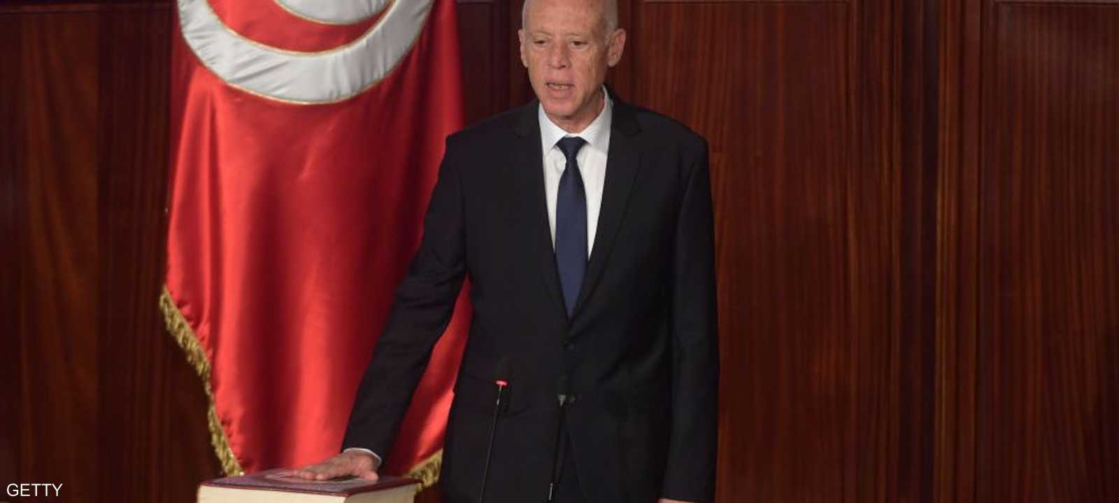 الرئيس التونسي المنتخب قيس سعيد يؤدي اليمين الدستورية.