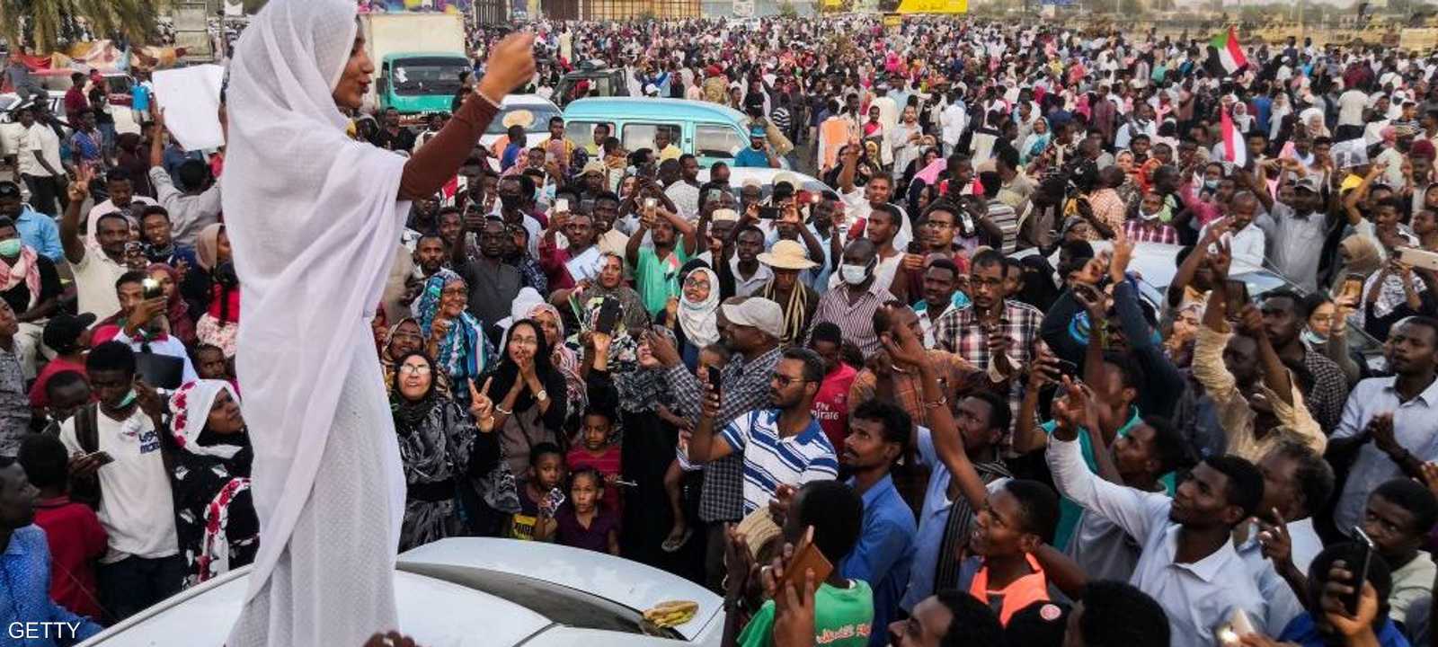 الثورة السودانية سلطت الضوء على تاريخ الكنداكات
