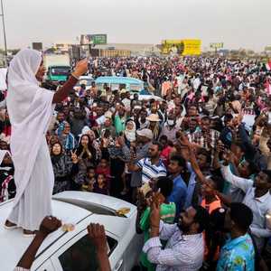 الثورة السودانية سلطت الضوء على تاريخ الكنداكات