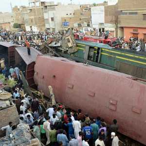 صورة أرشيفية لحادث قطار في باكستان
