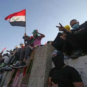 محتجو العراق يطالبون بتنحية الفاسدين