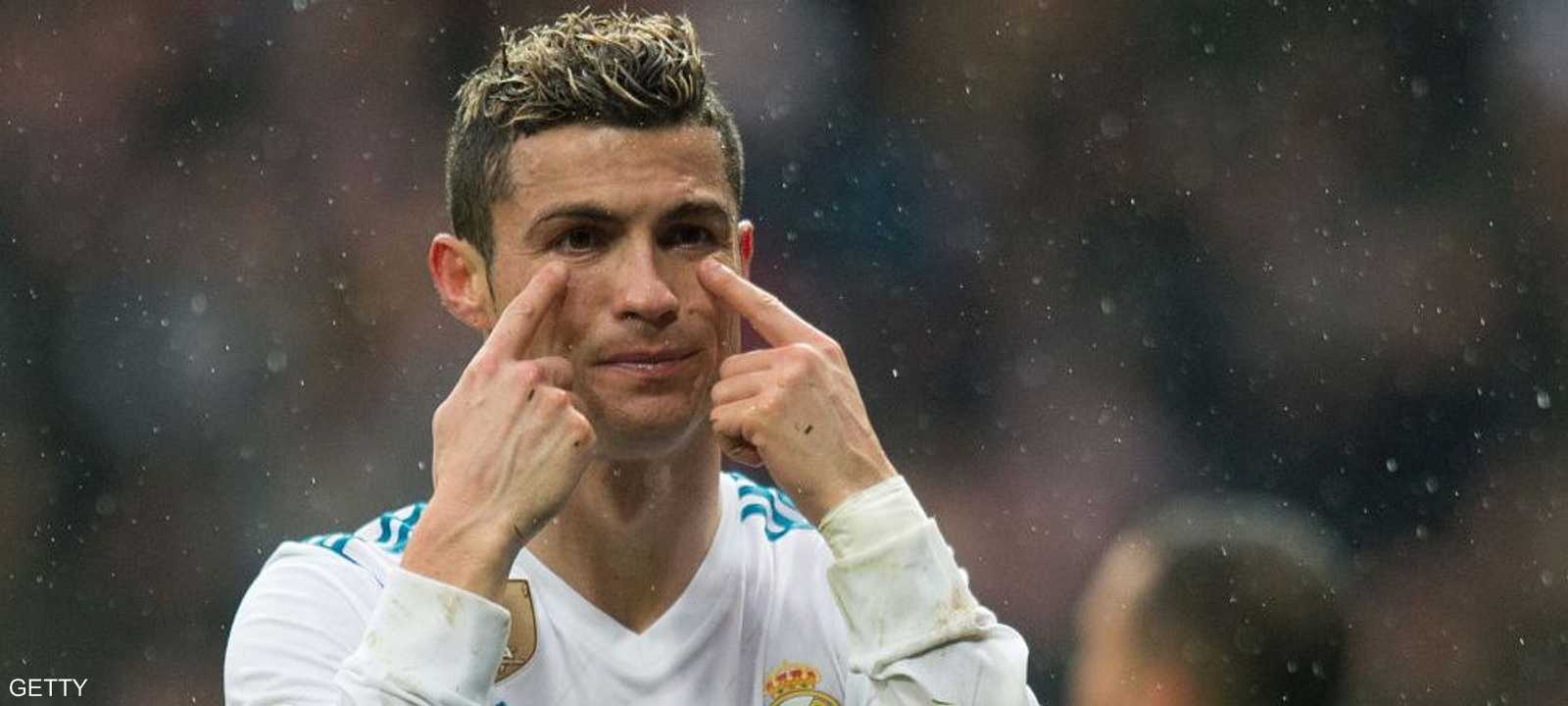 رونالدو أيام حمله قميص ريال مدريد