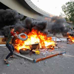 إغلاق الطرقات في بغداد مستمر لليوم الثالث على التوالي.