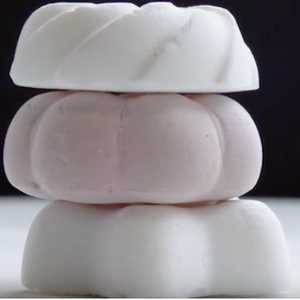 شكل ومذاق غريبان للحلوى الخف بالعالم