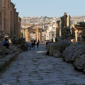 مدينة جرش الأثرية تقع على بعد 51 كيلومترا إلى الشمال من عمان