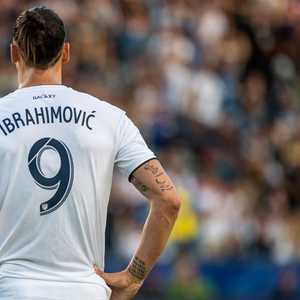 إبراهيموفيتش يسعى لاستعادة أمجاده