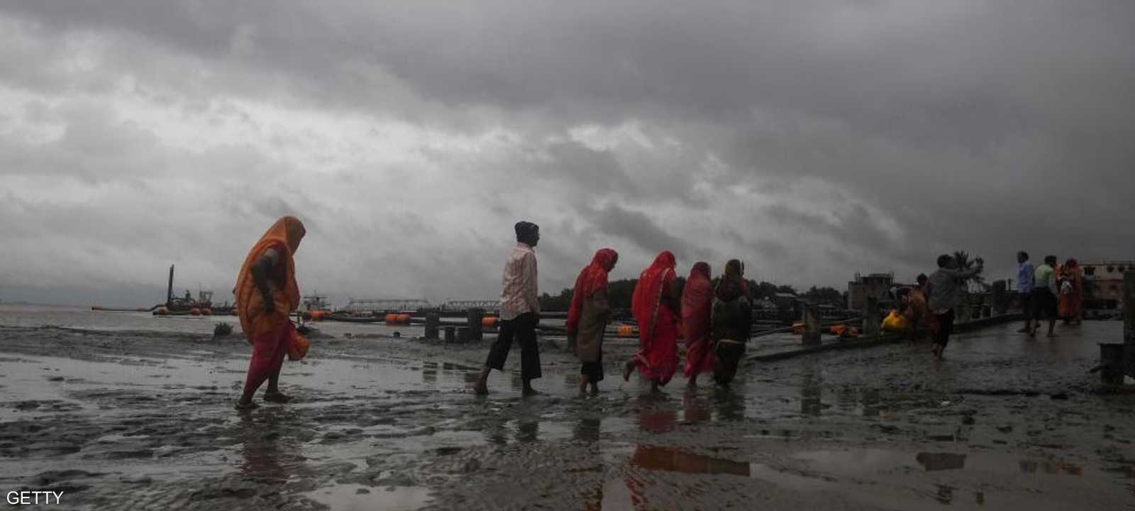 ليل السبت بلغت سرعة الرياح 120 كيلومترا في الساعة