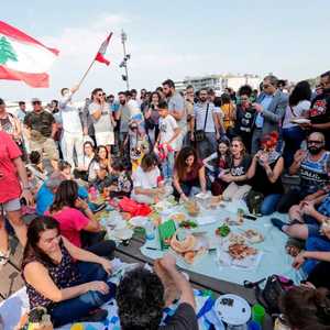 احتجاجات لبنان مستمرة منذ 26 يوما>