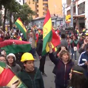 الرئيس البوليفي يستقيل بعد 3 أسابيع من الاحتجاجات