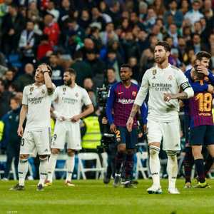 كان من المفترض أن تقام قمة الكلاسيكو يوم 26 أكتوبر