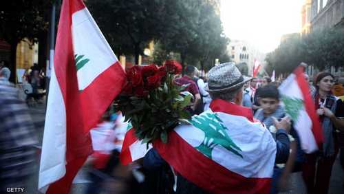 يشهد لبنان تظاهرات حاشدة منذ أكثر من شهر