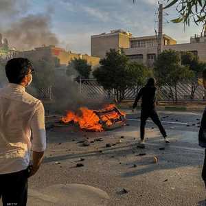 سخط شعبي في إيران بعد رفع سعر البنزين