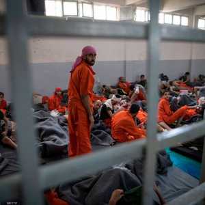 مقاتلين من "داعش" محتجزين في سوريا