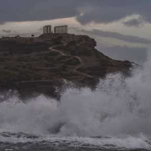 اجتاحت العواصف الرعدية اليونان يومي السبت والأحد