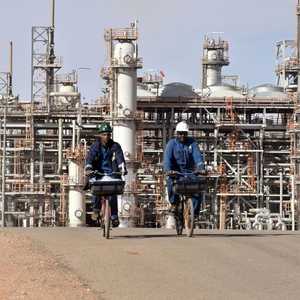 تراجع صادرات الجزائر من النفط والغاز