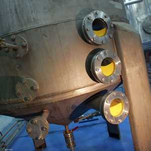 كعكة اليورانيوم الصفراء في مفاعل أصفهان النووي. أرشيف