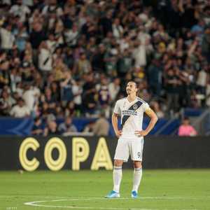 إبراهيموفيتش أعلن الرحيل عن لوس أنجلس غالاكسي