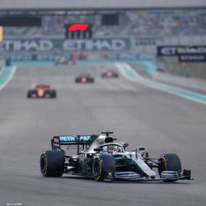 هاميلتون تألق في أبوظبي مجددا