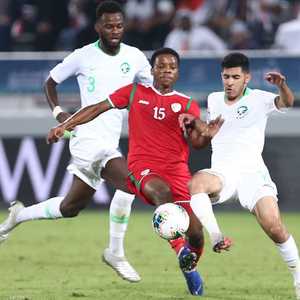 السعودية انتصرت على عُمان بثلاثية