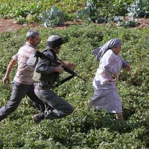 الإجراءات الإسرائيلية تكبد الفلسطينيين خسائر بالمليارات