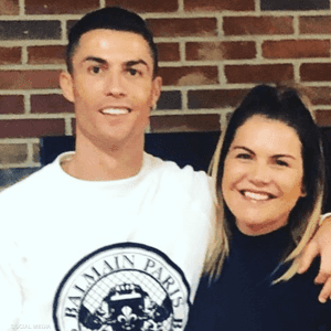 رونالدو وشقيقته كاتيا