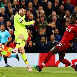 ميسي يرى أن ماني يستحق مركزا أفضل بمسابقة الكرة الذهبية