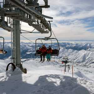 الحادث جاء بعد انقطاع التيار الكهربائي عن المصعد