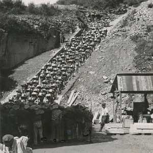 سلم الموت في معسكر ماتهاوتزن غوزين