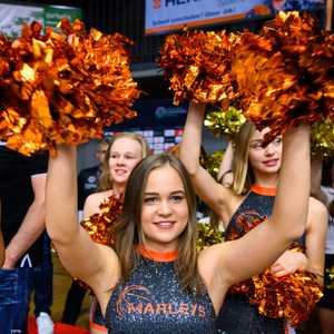 فتيات التشجيع يثرن الجدل في ألمانيا